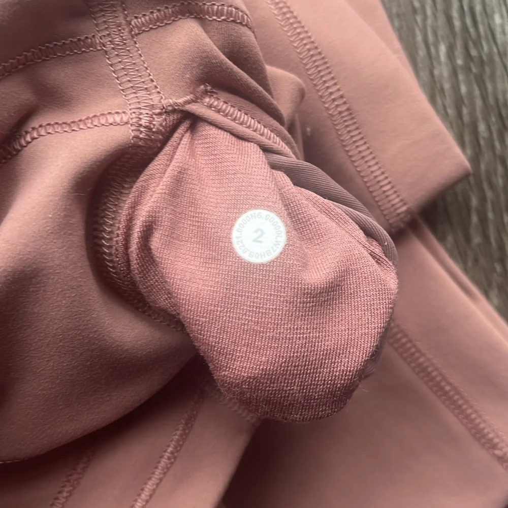 Lululemon Wunder Train High Rise Short 8